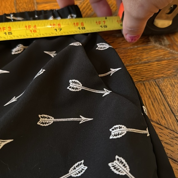 Anthropologie arrow shorts 🏹 - Picture 12 of 14